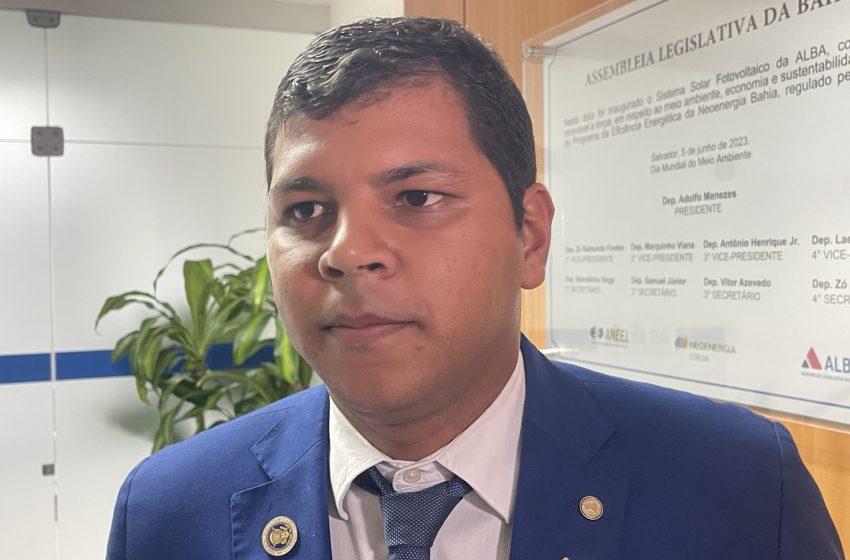 Diego Castro critica ação judicial de Olívia Santana e defende liberdade de debate