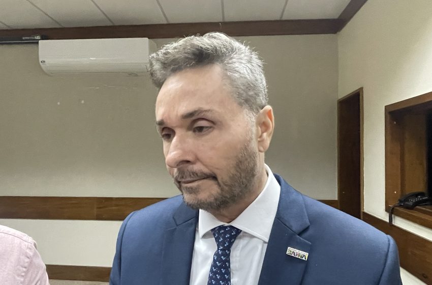 Secretário da Fazenda reforça equilíbrio fiscal e destaca operação que vai reduzir custo da dívida da Bahia