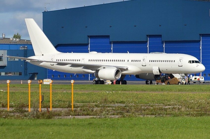 Avião militar dos EUA, sem identificação ligado à CIA pousa em Porto Alegre em missão sigilosa