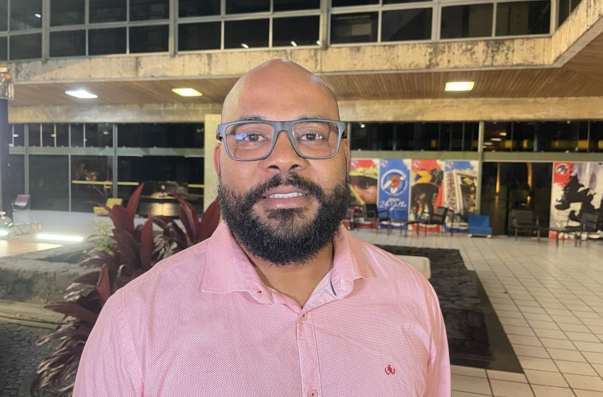Wesley Correia ressalta diversidade da Tenda Paraguaçu e influência da tecnologia na literatura durante a Flica 2025