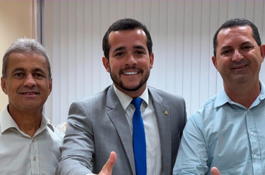 Deputado Matheus Ferreira destaca parceria com prefeito de Planalto e vereador Júnior Bote Fé para avanços no município