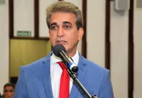 Deputado Robinson Almeida repercute condenação de Bolsonaro e militares no STF: “Vitória da democracia”