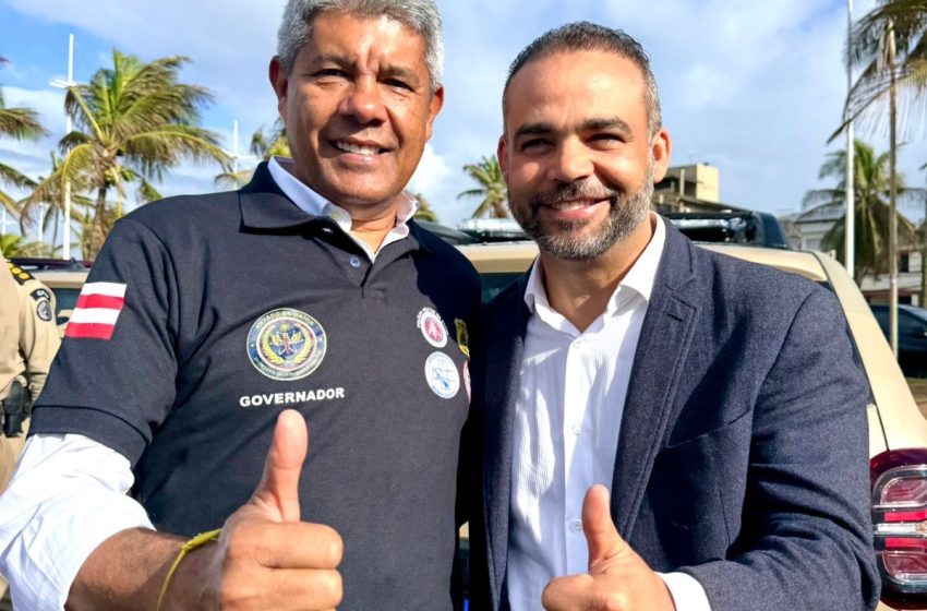 Rosalvo celebra ao lado de Jerônimo entrega de viaturas e novos comandos para reforçar a segurança em Lauro de Freitas
