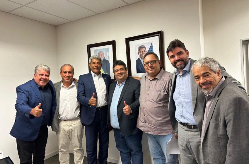 Jerônimo Rodrigues garante investimentos estruturais em Vitória da Conquista em reunião com vereadores do município e deputados