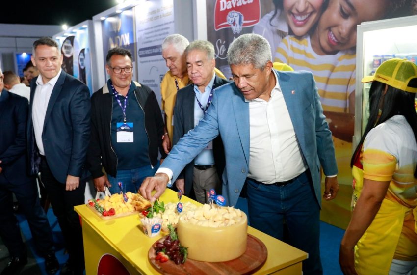  Mata de São João sedia o 13º Encontro Baiano dos Laticinistas; governador prestigia evento