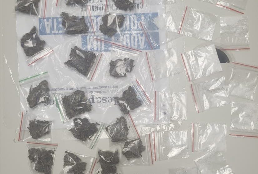 PM prende homem por tráfico de drogas em condomínio de Camaçari