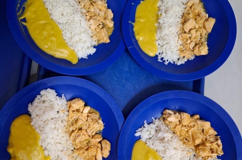Merenda escolar de Lauro de Freitas vive novo momento de qualidade na gestão da prefeita Débora Regis
