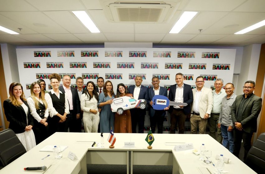 São Miguel das Matas recebe ambulância e van em encontro com Jerônimo Rodrigues