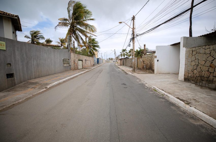 Gestão Débora Regis conclui obra de drenagem na Walter Maia e resolve alagamentos em via de Ipitanga