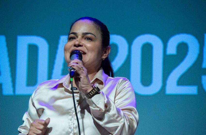Prefeita Débora Regis abre II FliLauro e reafirma compromisso com inclusão e acesso à cultura