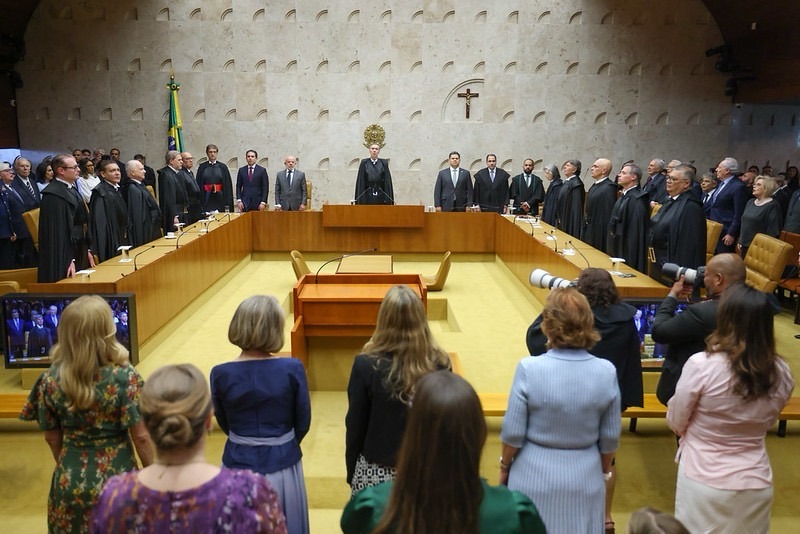 Democracia fortalecida: Jerônimo Rodrigues prestigia posse de Fachin no STF