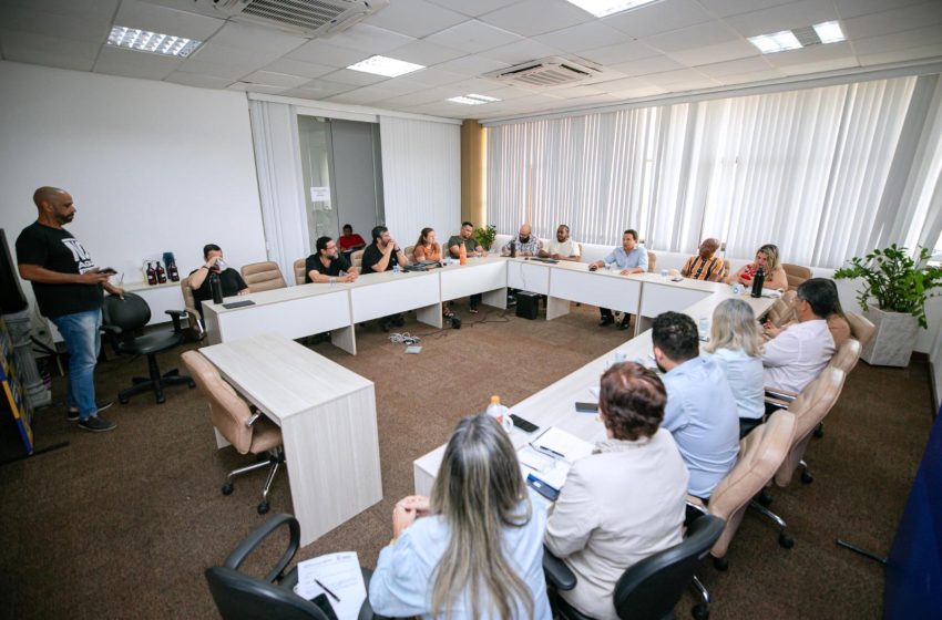  Gestão municipal promove encontro com empreendedores de cervejaria artesanal