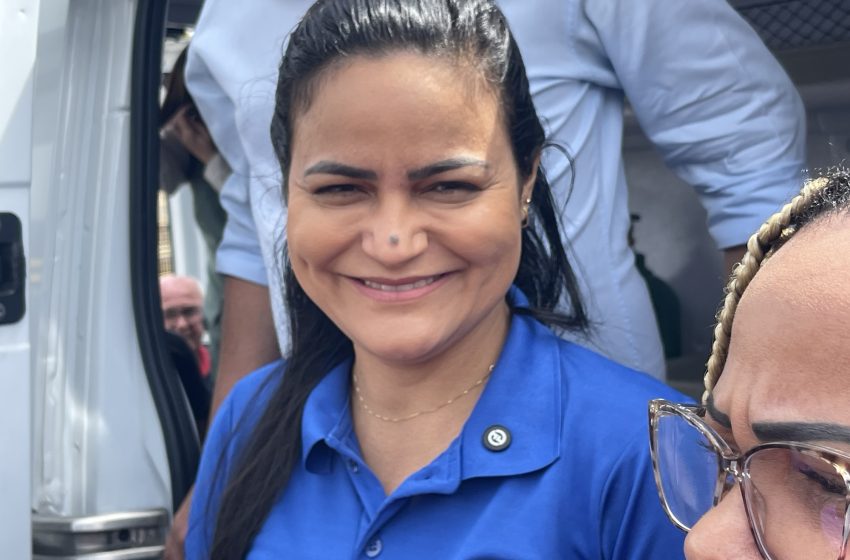 “Estou aqui para defender 217 mil habitantes de Lauro de Freitas”, afirma prefeita Débora sobre futura reunião com Jerônimo