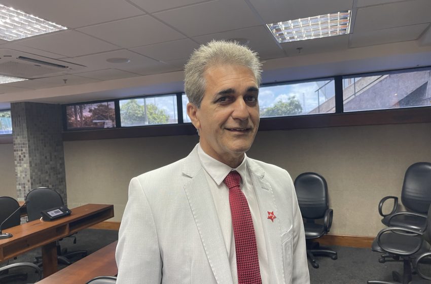 Robinson Almeida vê oportunismo político em reação de ACM Neto a tiro contra sede do União Brasil