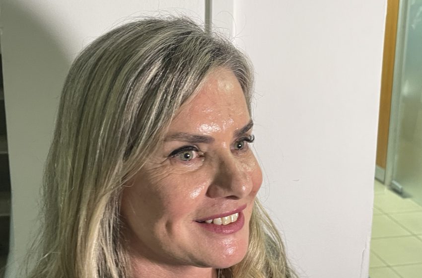 Ivana Bastos celebra aprovação de 14 projetos e elogia maturidade dos líderes na Alba