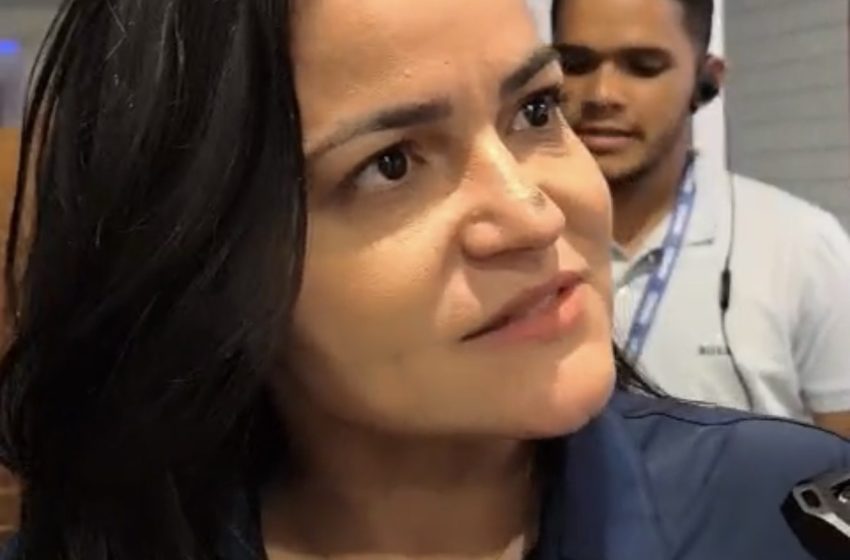 Débora Regis: “Amanhã será um momento histórico em Lauro de Freitas” — Câmara vota reforma tributária nesta quarta