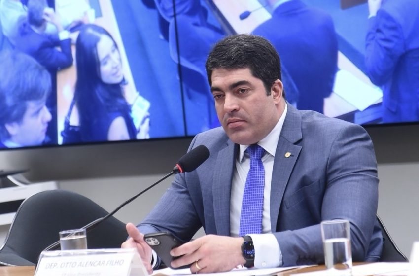 Projeto de Otto Filho que leva internet e telefonia a áreas vulneráveis avança na Câmara