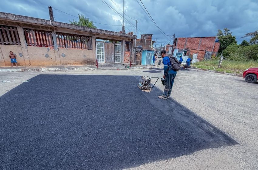 Programa Buraco Zero avança e recupera vias em cinco localidades de Lauro de Freitas