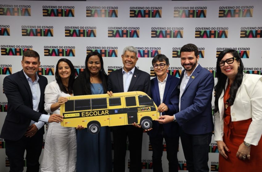 Jerônimo e prefeito de Jandaíra fortalecem parceria e anunciam R$ 60 milhões em investimentos para o município