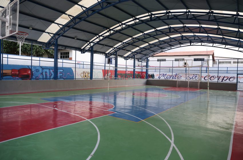 Colégio Estadual de Tempo Integral de Santa Inês recebe teatro e quadra poliesportiva coberta com investimento de R$ 4,5 milhões