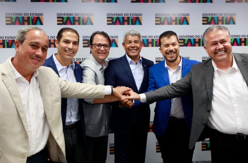 Queimadas recebe equipamentos e veículos para saúde durante reunião de apresentação de projetos entre Estado e Município