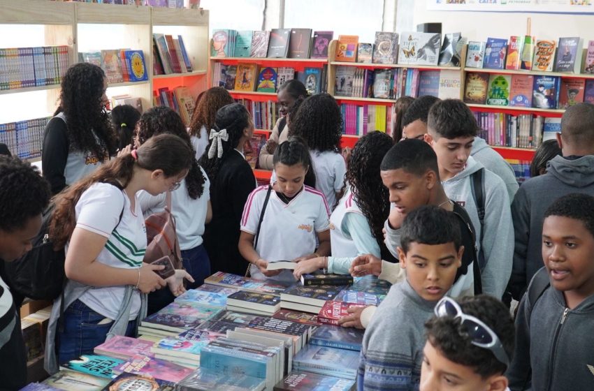 FLICA 2025 começa em grande estilo e transforma Cachoeira na capital da literatura até domingo
