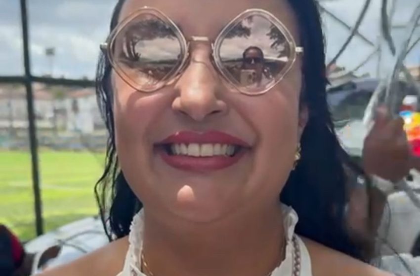 “Os livros estão mais vivos do que nunca”, afirma Vanessa Dantas na Flica 2025