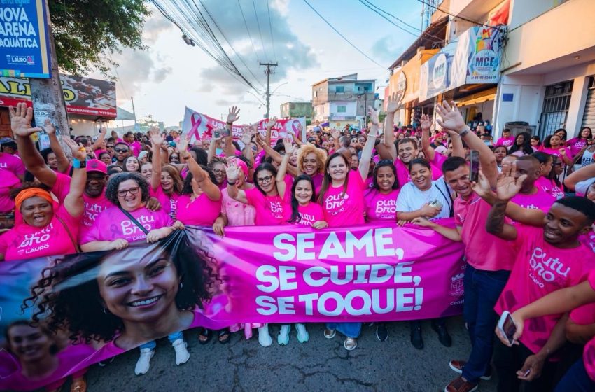 Grande Caminhada do Outubro Rosa colore Lauro de Freitas e encerra mês com mensagem de amor, prevenção e esperança