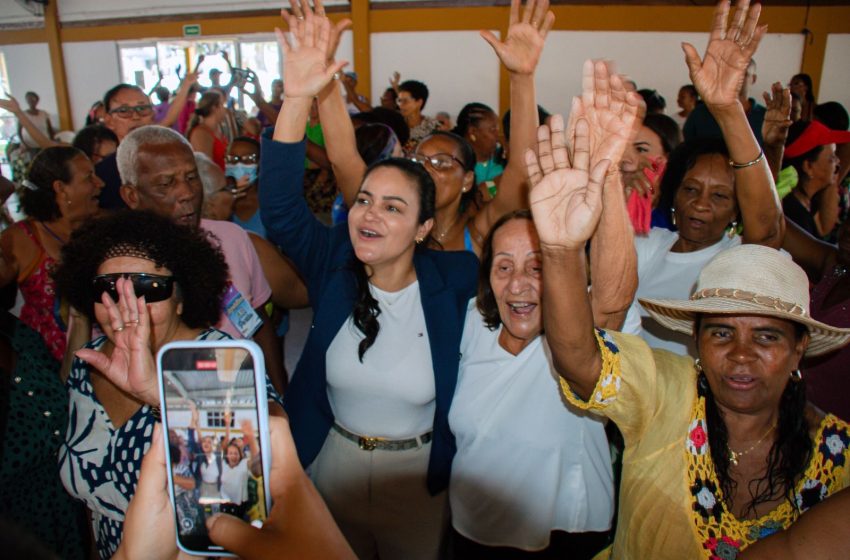 Prefeita participa de encontro com 500 idosos e reforça valorização da 3° idade