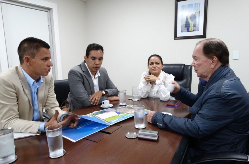 Em Brasília, prefeita Débora Regis trata de obras e programas esportivos para Lauro de Freitas