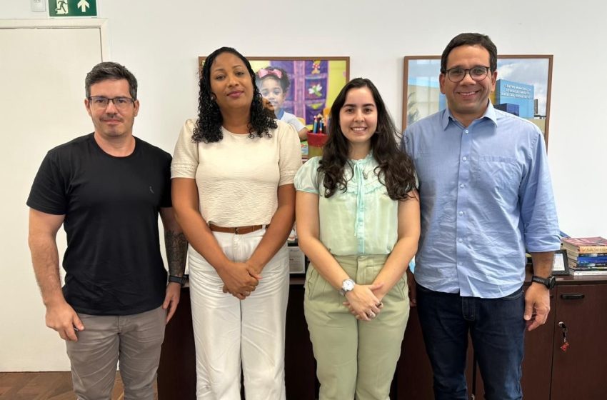 Tamires Andrade defende criação de sistema próprio de avaliação e reforça modernização da educação em Lauro de Freitas