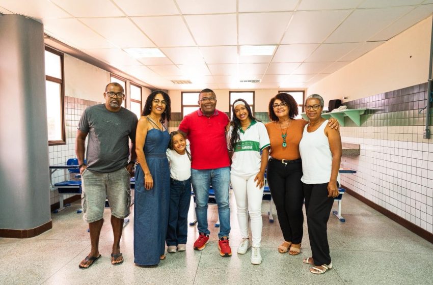  Com dedicação, professores de Camaçari fazem a diferença na vida de crianças, jovens e adultos