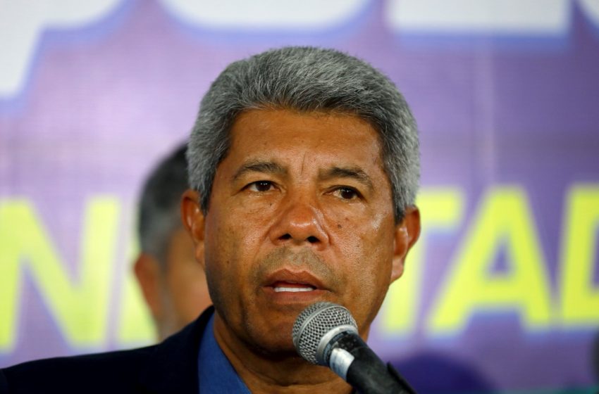 Jerônimo manifesta solidariedade às famílias e confirma apoio contínuo após acidente de ônibus em Caruaru com 17 mortos