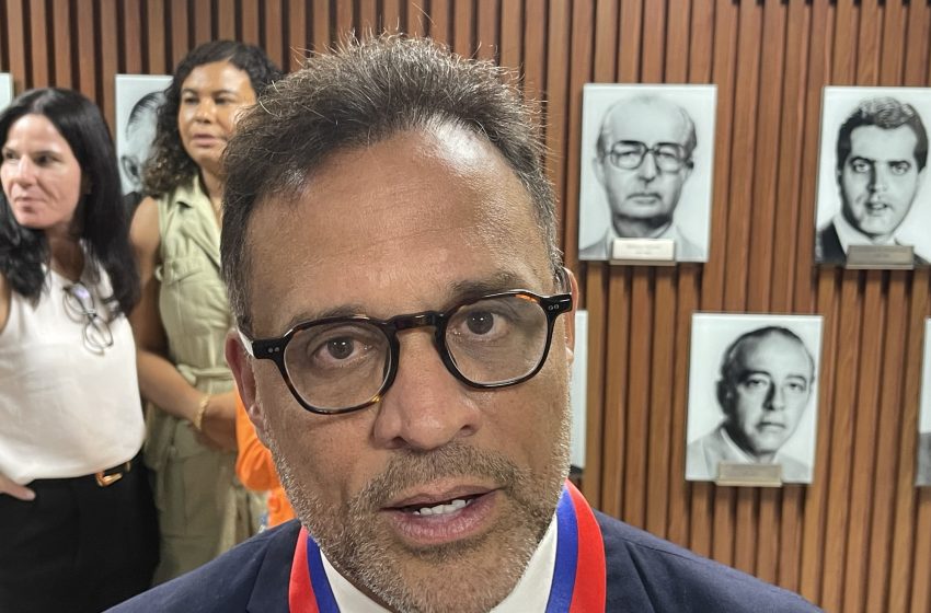 “O Vitória precisa de mudanças rápidas”, afirma Zé Eduardo ao criticar gestão do clube