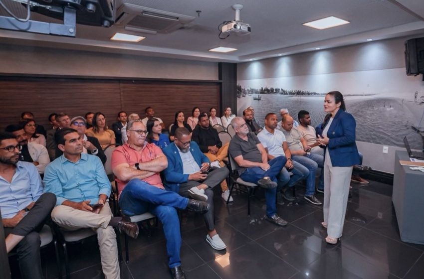 “Trabalhar em conjunto é fundamental”, diz Débora Regis em reunião com vereadores e secretariado