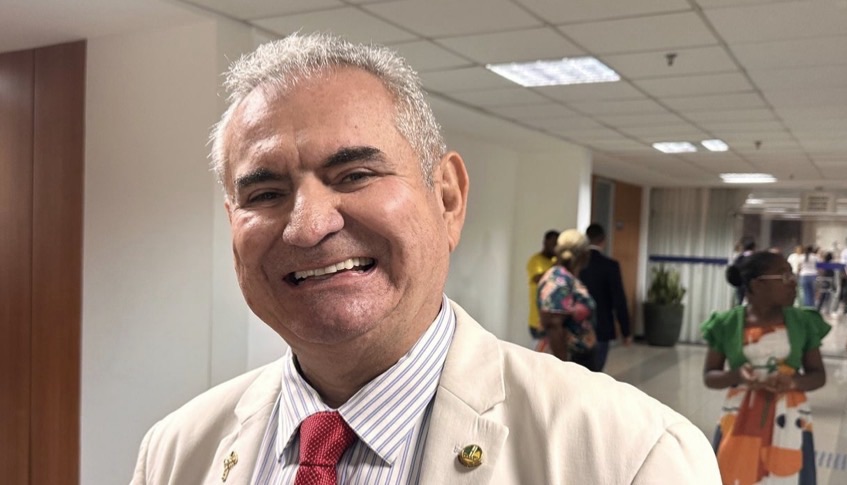 Coronel afirma que trabalho de Ivana Bastos já a credencia para reeleição na ALBA