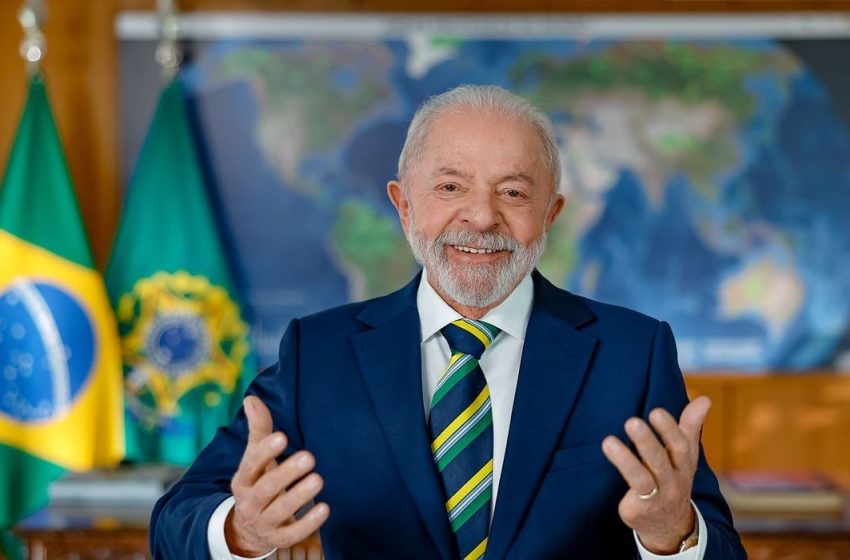Lula reafirma candidatura e diz que será “difícil” derrotá-lo