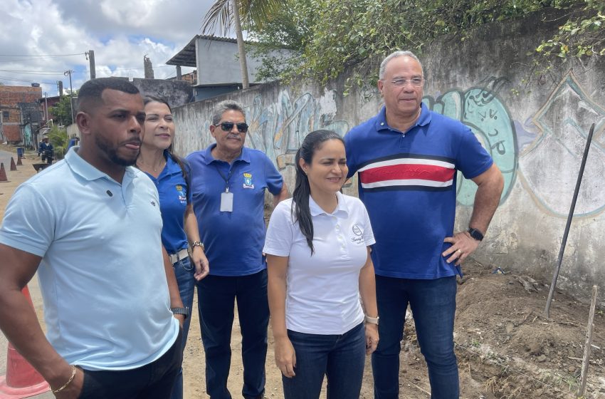 Débora Regis anuncia pavimentação e nova iluminação na Rua Pindoba, no Parque São Paulo, e destaca parceria com vereadores Fábio Carvalho e César Grandão
