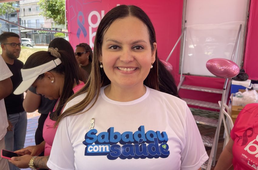 Secretária Elba Brito acompanha ação de rastreamento do câncer de mama na Praça da Matriz e reforça importância do Outubro Rosa