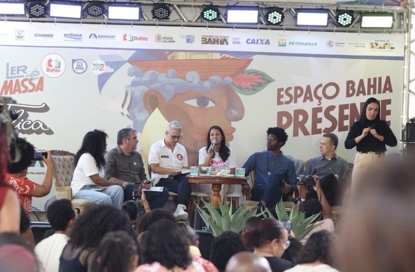 Na FLICA, Rowenna Brito defende uma Bahia leitora, crítica e criativa