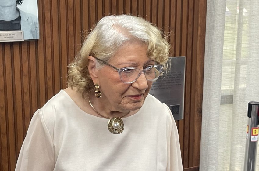 Maria Del Carmen homenageia ministro Jader Filho com título de Cidadão Baiano na ALBA