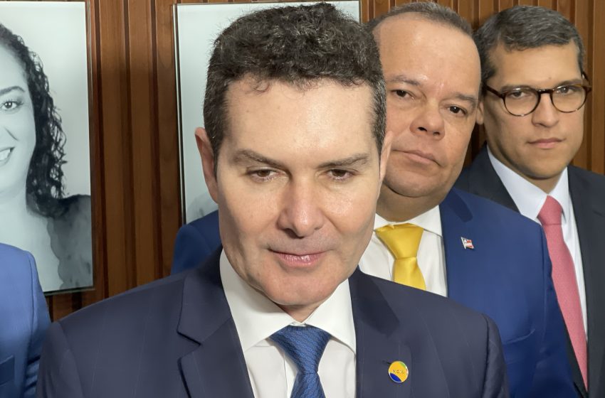  Ministro Jader Filho recebe título de Cidadão Baiano e reforça compromisso com o desenvolvimento da Bahia