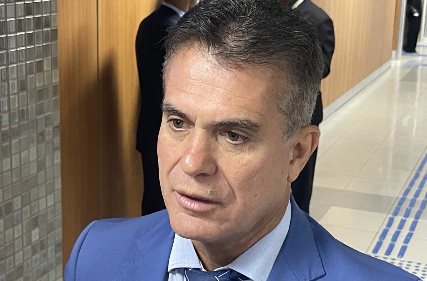 Eduardo Salles cobra transparência do DNIT nas obras da ponte do rio Jequitinhonha