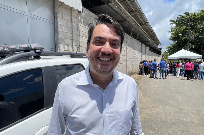  Pedro Tavares anuncia novas emendas para Lauro de Freitas e celebra retomada da Creche do Jardim Castelão