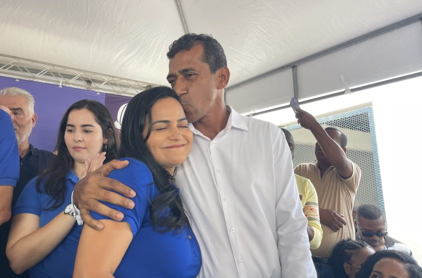  “Nada mais justo do que lhe dar a palavra neste momento tão importante”, diz Débora Regis para o ex-vereador Edivaldo Palhaço