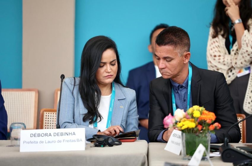  Débora Regis e Mateus Reis representam Lauro de Freitas em encontro nacional da FNP e discutem mobilidade urbana e investimentos do BNDES