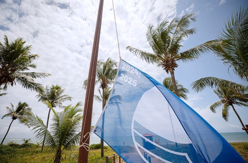  Cerimônia neste sábado marca renovação do Selo Bandeira Azul para praias de Camaçari
