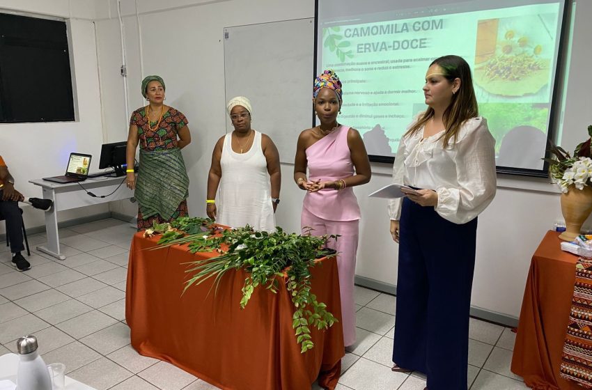  Secretária Elba Brito defende valorização da Farmácia Viva e saúde da população negra