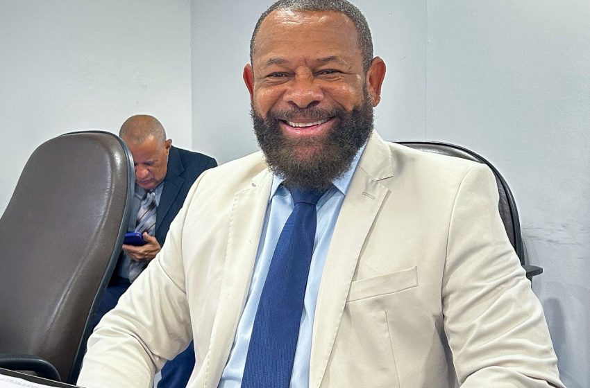 Vereador Juca apresenta proposições para melhorias no Alto do Parque, em Lauro de Freitas