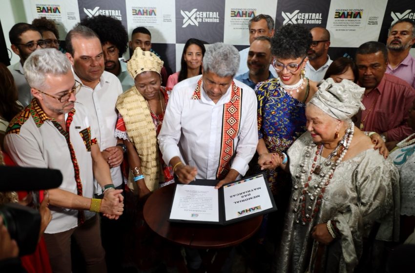 Jerônimo Rodrigues anuncia pacote de iniciativas para a população negra durante homenagem ao centenário de Mãe Stella de Oxóssi